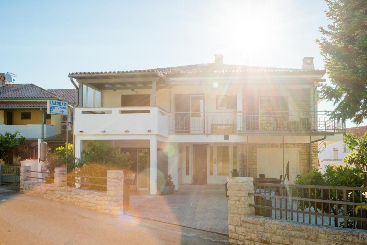 Apartments Jasna 1 Новиград Екстериор снимка